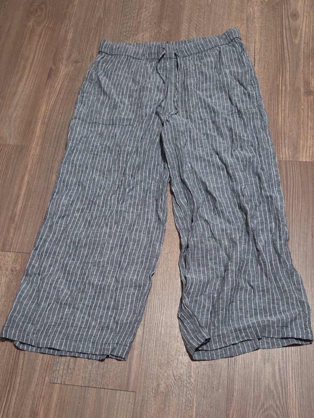 Eileen Fisher Grey with White Pinstripe Sleeveless Top & Pants Set - Picture 4 of 5